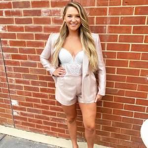 Meet your Posher, Tiane